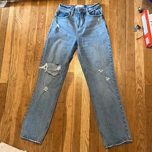 NWOT Abercrombie The 90’s straight Ultra High Rise Curve Love
